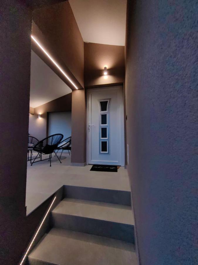 Apartment 4Reasons ราชานาส ภายนอก รูปภาพ